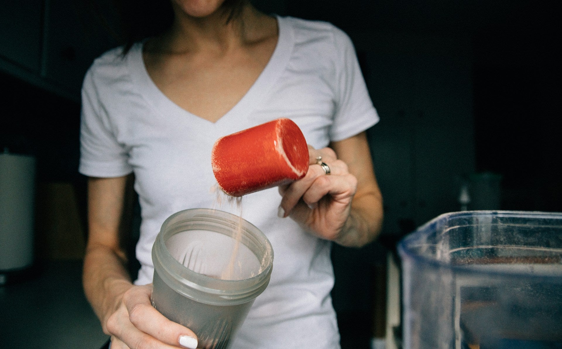 Mixing Protein Powder with Water vs Milk - Nutristore